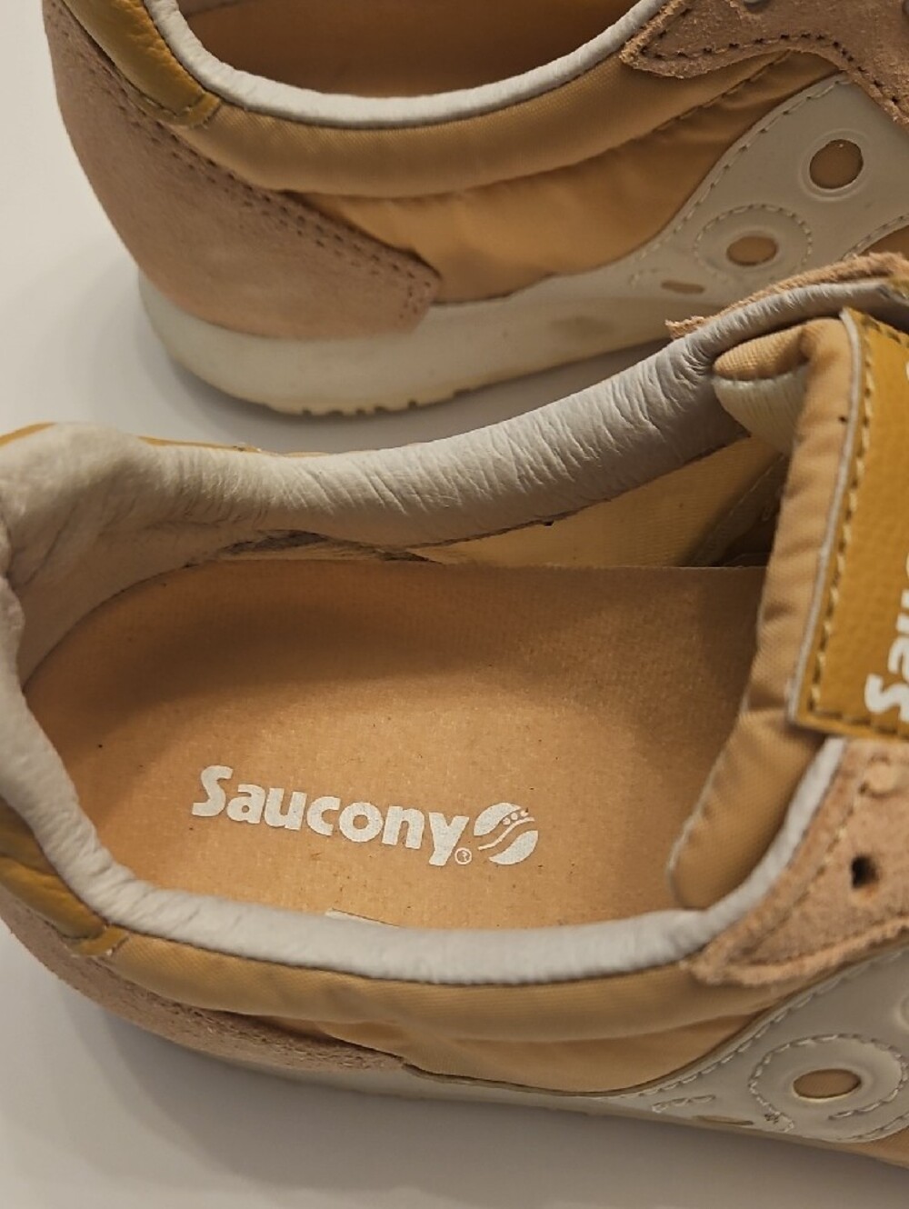 Saucony Original Bullet Neutral Beige Pink Low-Top Sneakers 9.5M Womens GUC - Picture 2 of 8
